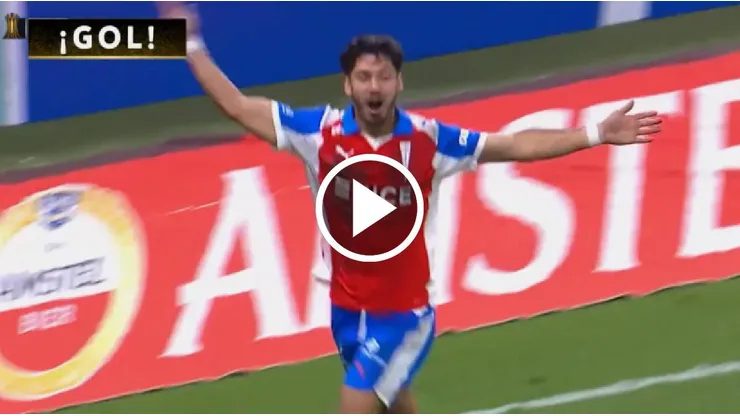 Jimmy Martínez le da el triunfo a la UC en Brasil. (Foto: Captura)