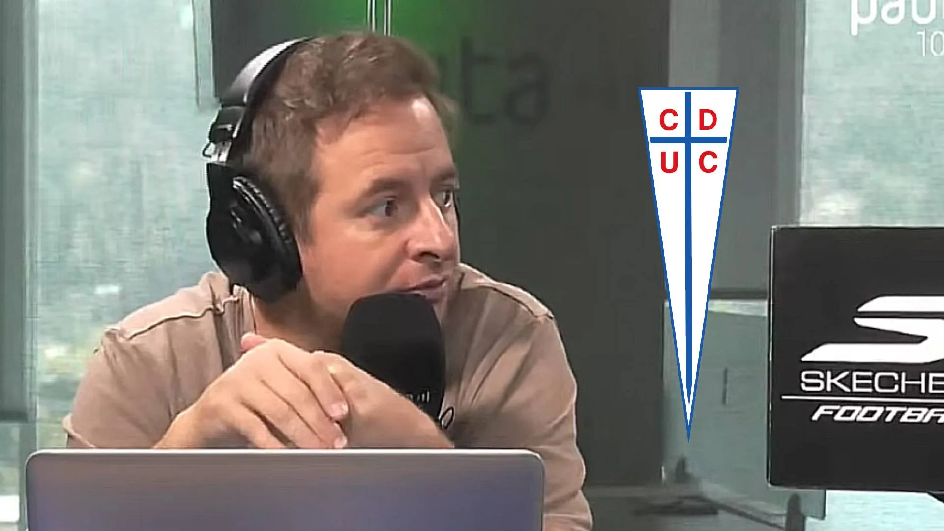 Coke Hevia critica a Daniel Garnero por su planteamiento en el Clásico Universitario.