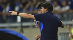 Daniel Garnero dio una instrucción clave ante Cruzeiro. (Foto: Pier Giorgio Giavelli/Photosport)