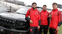 Colo Colo volvió entregar vehículos a sus jugadores.
