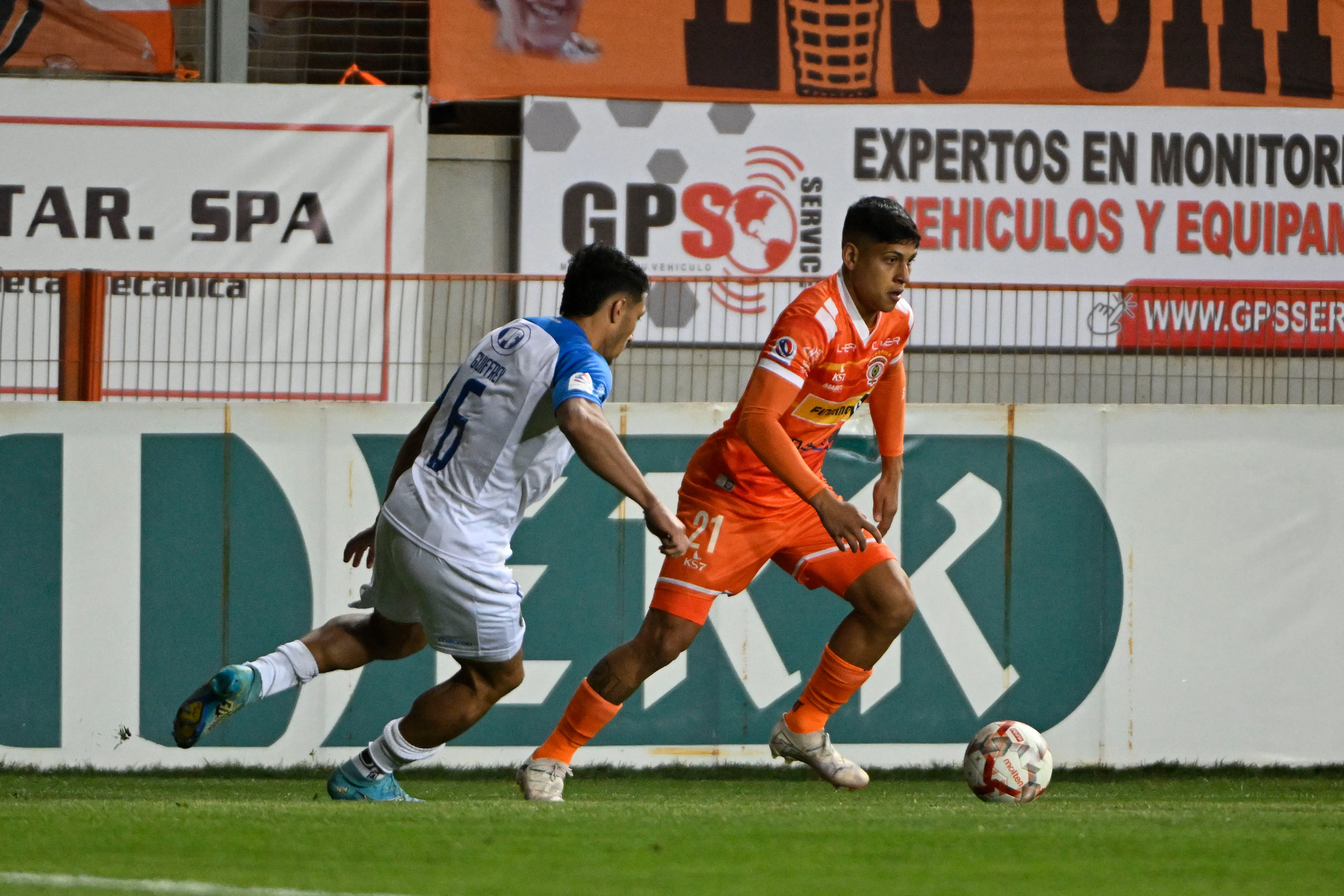 El defensor ha disputado 44 partidos en Cobreloa desde su debut en el profesionalismo | FOTO: Pedro Tapia/Photosport