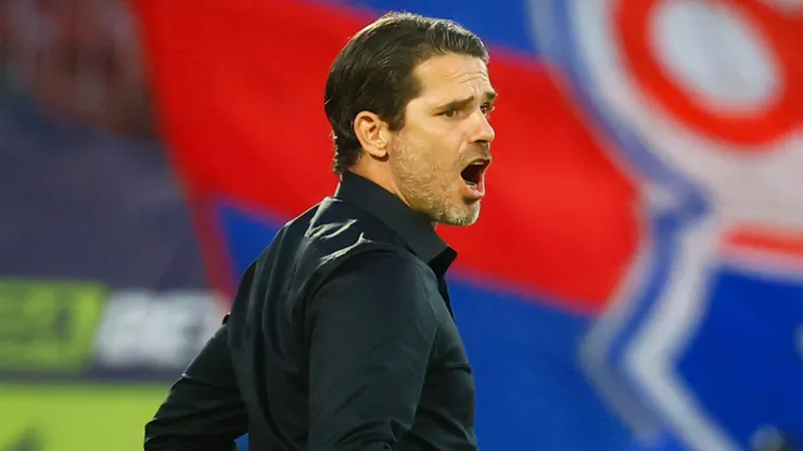 Fernando Gago sorprende en Universidad de Chile.