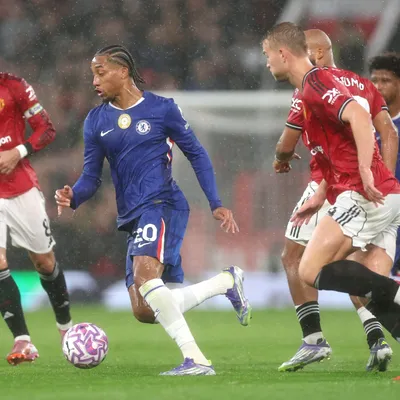 Pronósticos Chelsea vs Manchester United: un duelo clave por los puestos de Champions