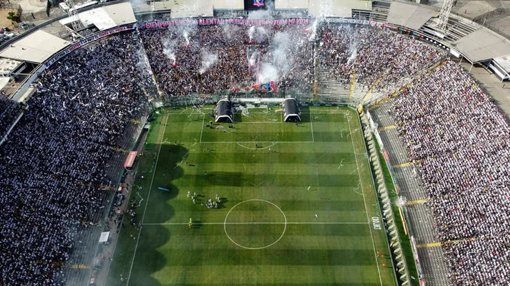 Colo Colo emite comunicado por escándalo.