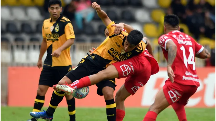 Los Piratas y Diablos Rojos repartieron puntos en Coquimbo.