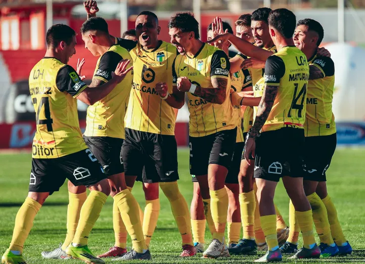 O’Higgins remontó el marcador y derrotó 3-2 a Cobresal en El Cobre (Facebook).