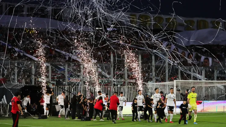 El árbitro Véjar denunció uso de pirotecnia no autorizada.