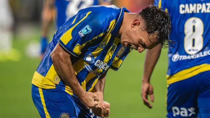 El "Vicho" no deja de maravillar en el cuadro "Canalla" (Foto: @rosariocentral)