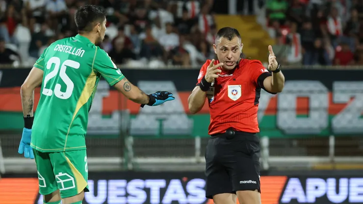 Diego Flores estuvo en un polémico partido de Universidad de Chile.