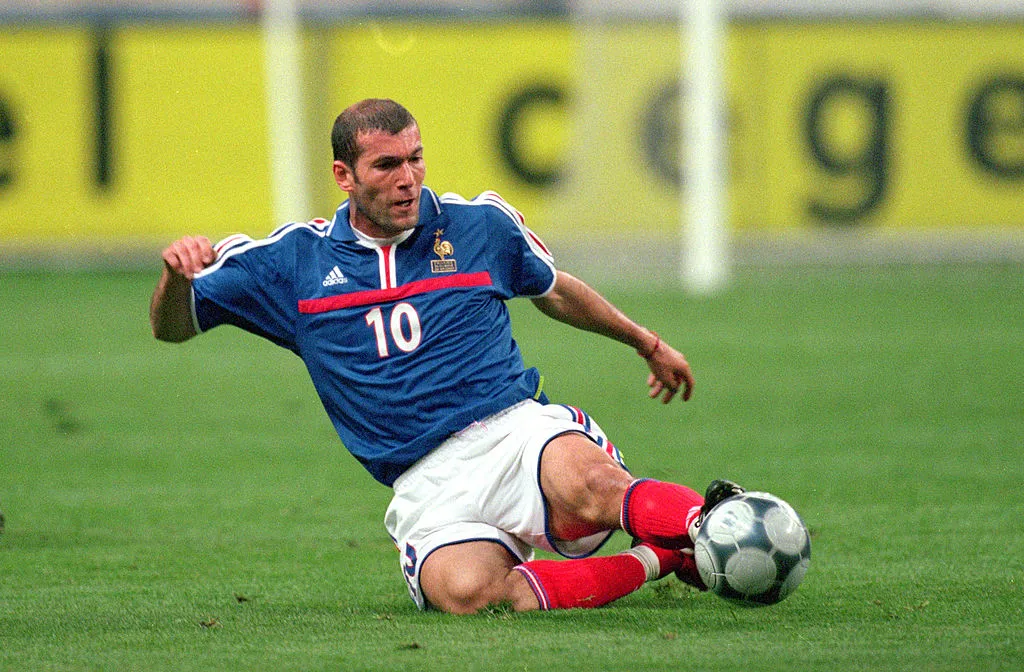 Zinedine Zidane (Credit: Mike Hewitt /Allsport).