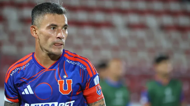 Charles Aránguiz sigue siendo la gran duda en la Universidad de Chile