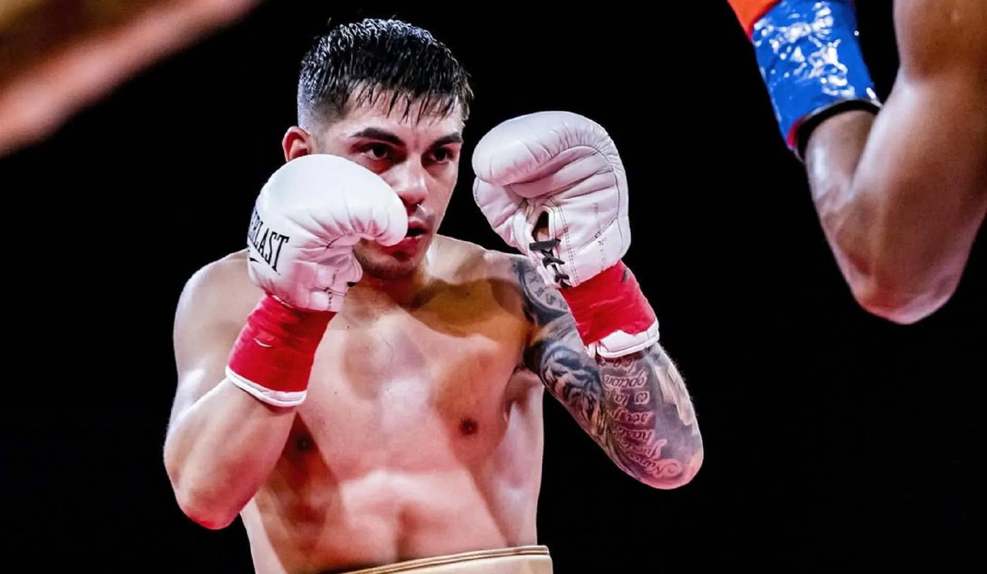 Andrés Campos se prepara para su próximo combate por un título sudamericano de la AMB.