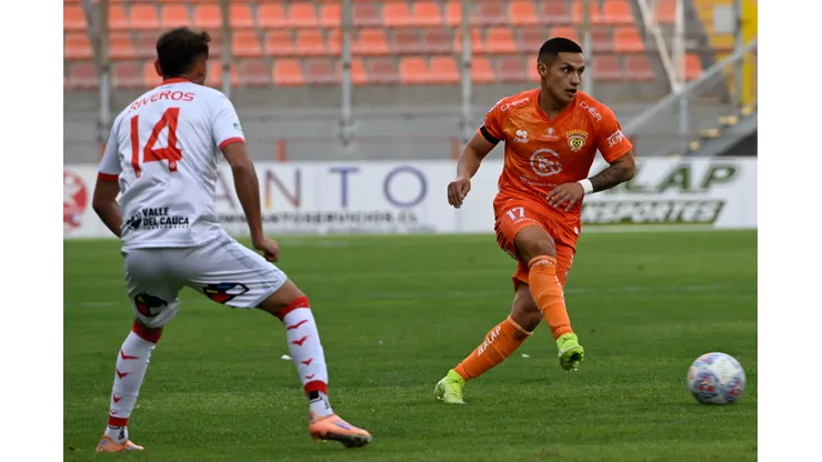 David Tapia tiene fecha de vuelta en Cobreloa.