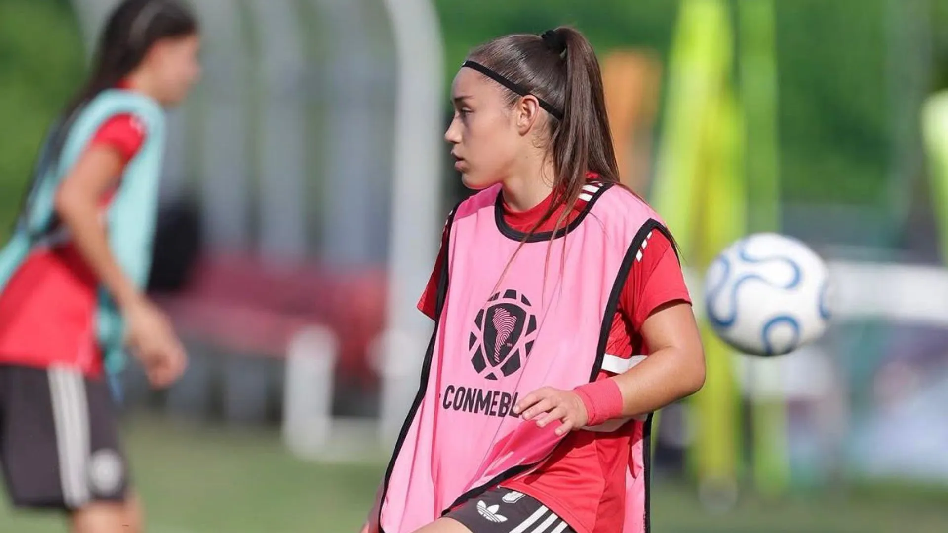 La Roja Femenina Sub 17 se prepara para enfrentar a Colombia (Foto: @LaRoja)