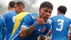 Lucas Barrera va por la UC en el Clásico Universitario.