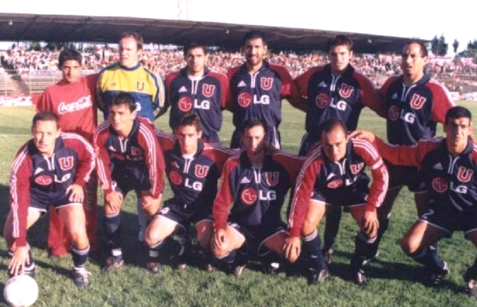 Luis Chavarría en el equipo de la U 2002