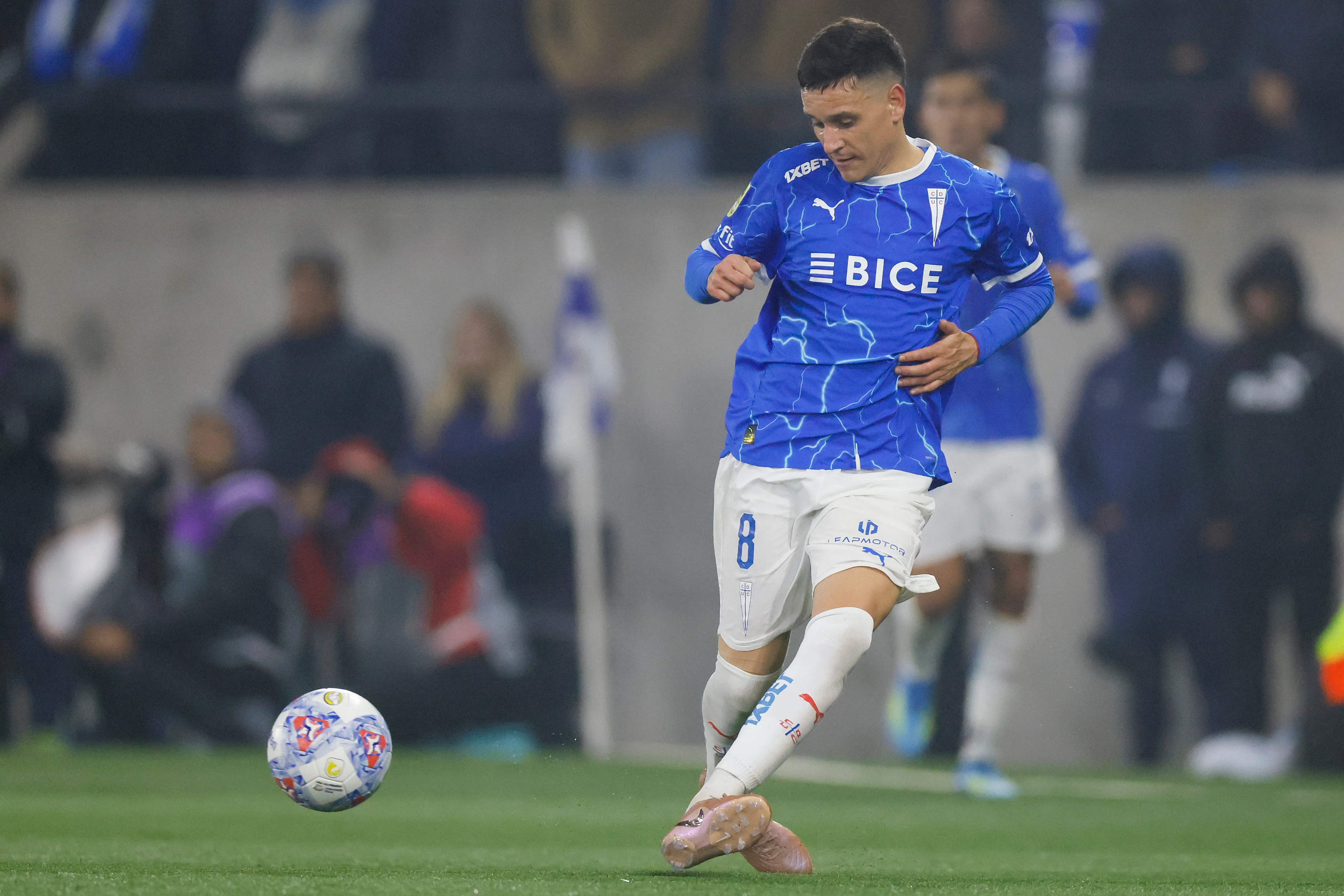 Fernando Zuqui volvió a un gran nivel tras su larga lesión en la UC | FOTO: Andres Pina/Photosport