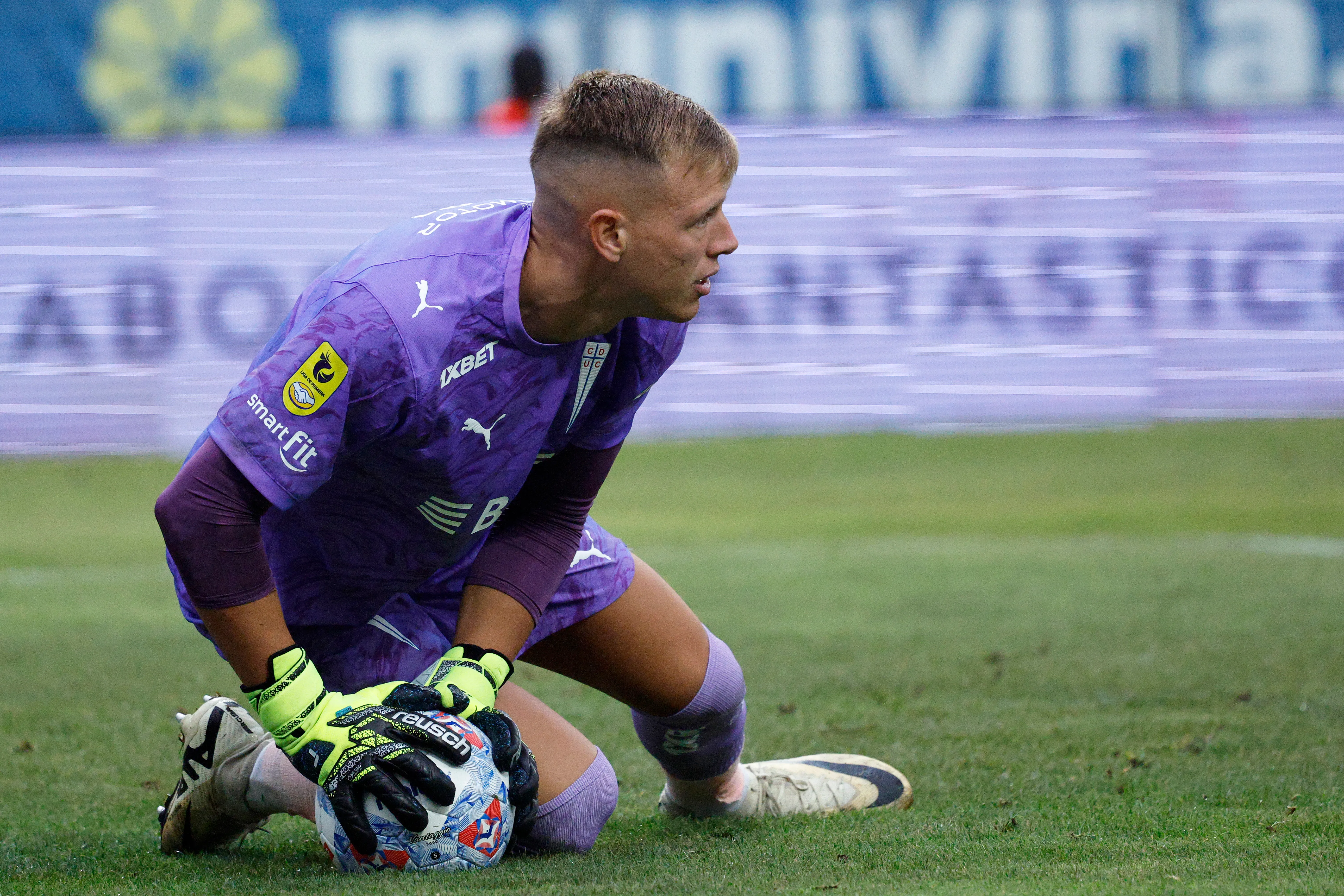 Vicente Bernedo mostró inseguridad en el primer tiempo ante la U | FOTO: Martin Thomas/Photosport