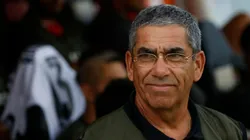 Gualberto Jara impresionado con jugador de Colo Colo.