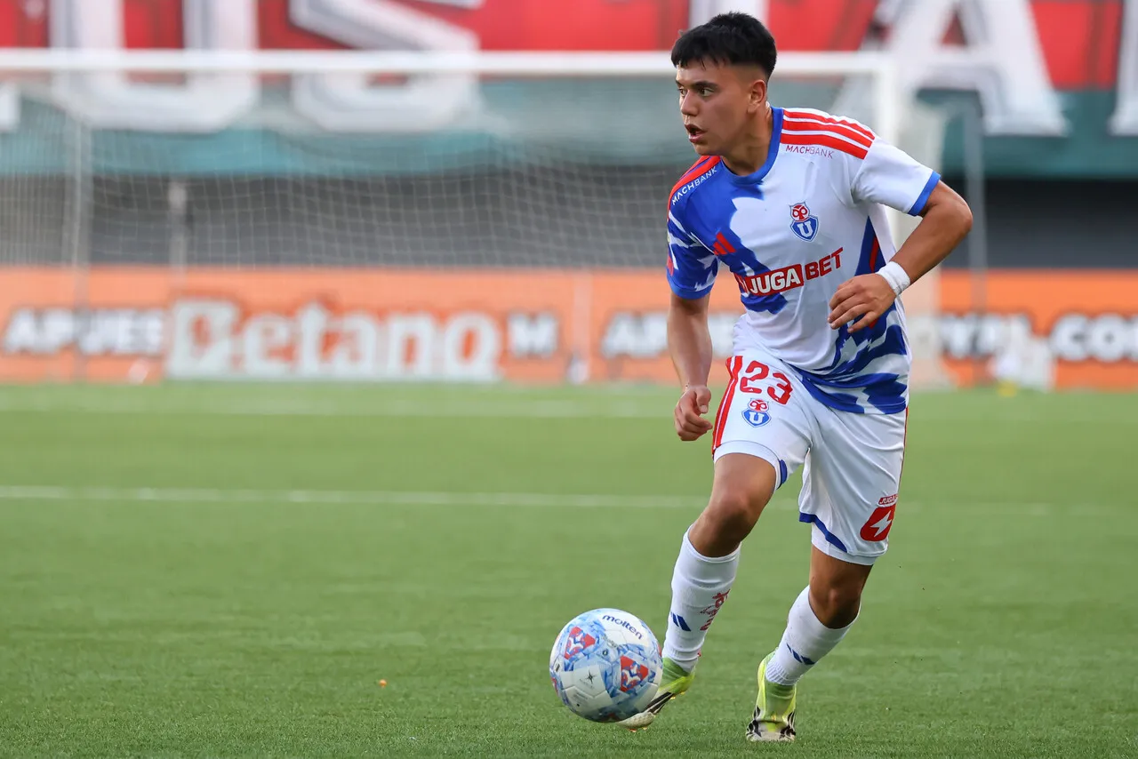 Rivarola elogió a Vásquez. | Foto: Photosport
