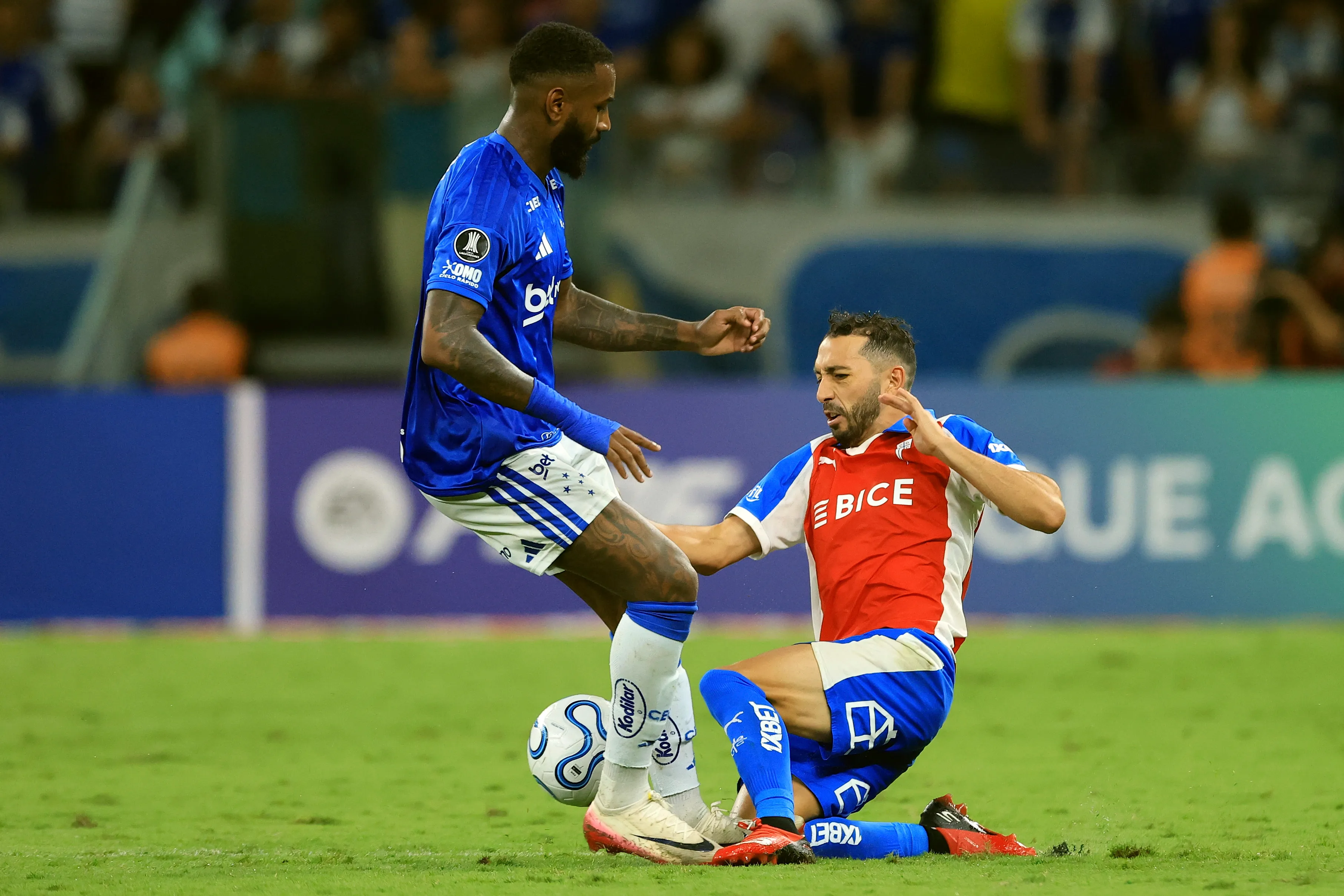 Los rivales de los Cruzados saltan a la cancha | FOTO: Pier Giorgio Giavelli/Photosport