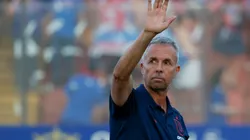 Gustavo Álvarez denuncia que los hinchas de Santos lo golpearon.