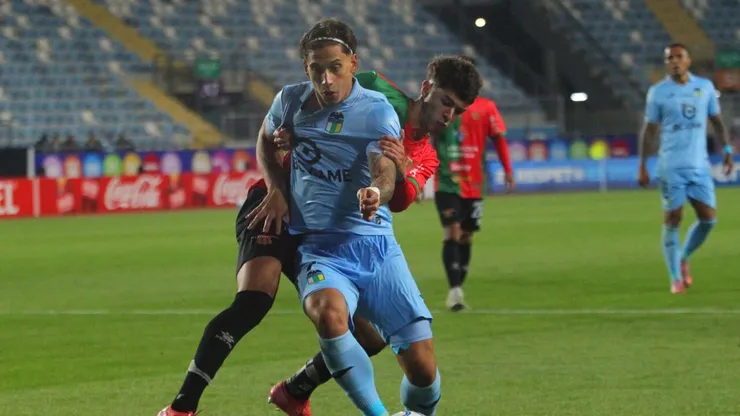 Jugador de O'Higgins recibió patada criminal.