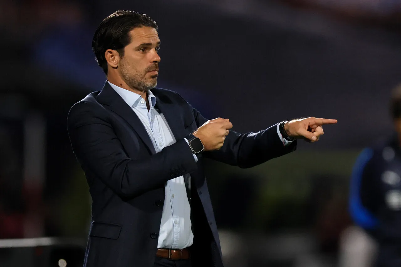 ¿Repite equipo Fernando Gago? | Foto: Photospot
