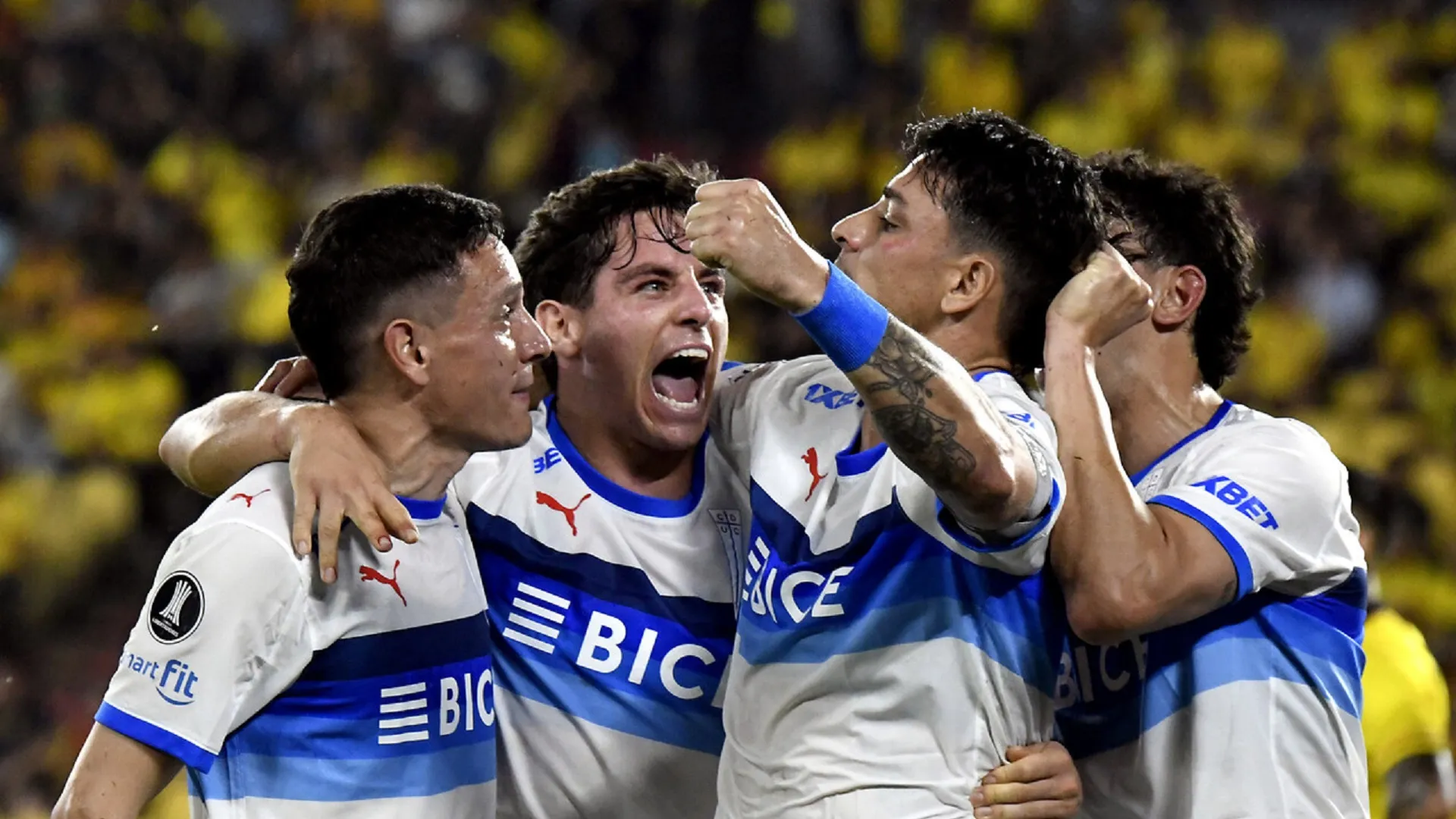 Universidad Católica consiguió un triunfazo ante Barcelona por Copa Libertadores. (Foto: Photosport)