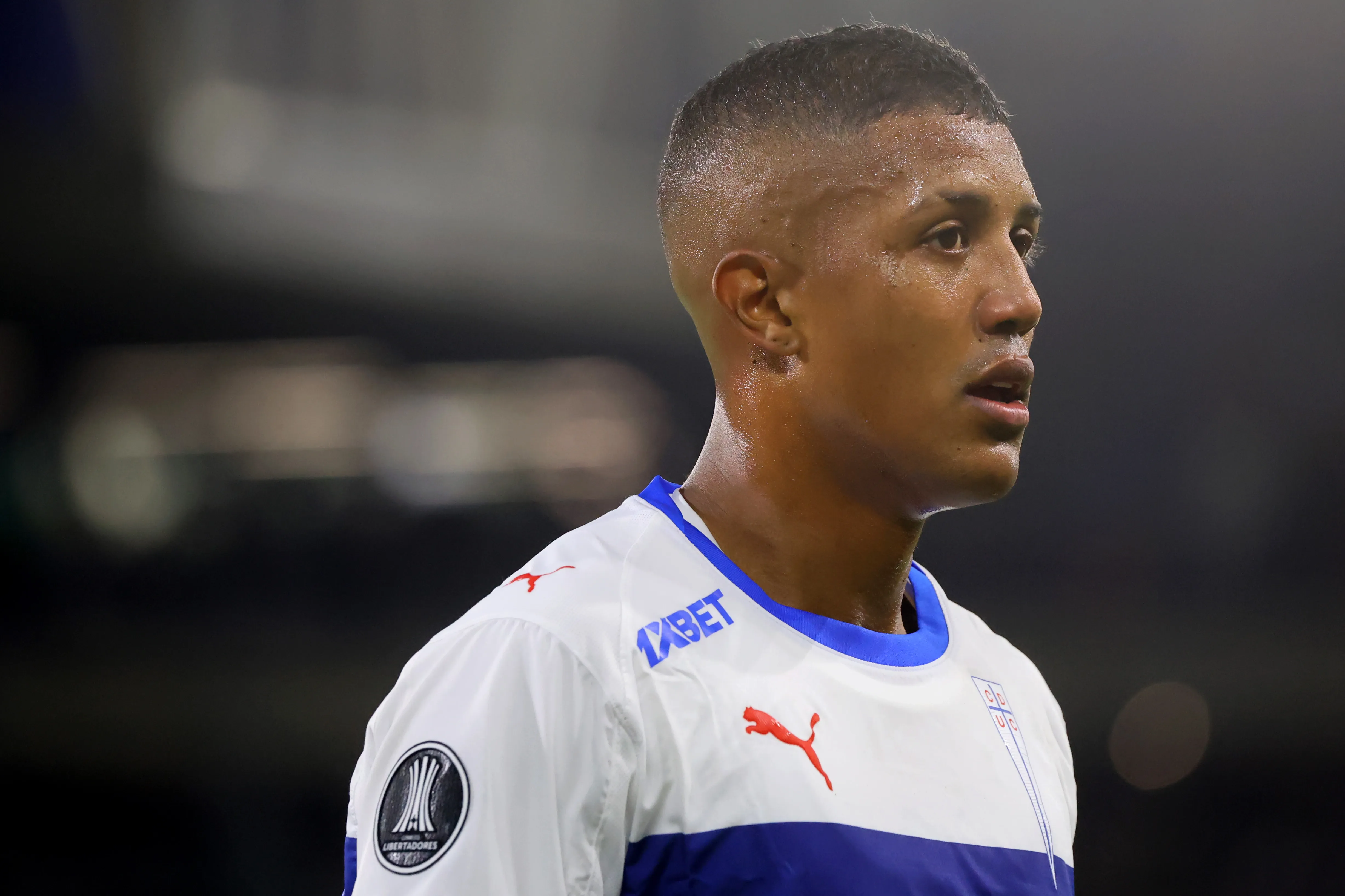 Jhojan Valencia se ganó aplausos en Universidad Católica. (Imagen: Photosport)