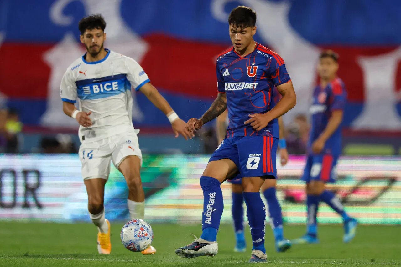 Lucas Barrera suma adeptos en la U. | Foto: Photosport