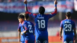 Romai Ugarte en éxtasis con el Gato Lucero.