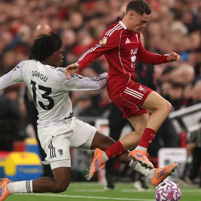 Pronósticos Manchester United vs Liverpool: un clásico que promete goles en Old Trafford