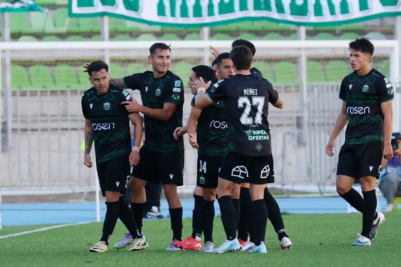 Deportes Temuco rescató un empate en Valparaíso ante los ‘Caturros’ (Photosport).