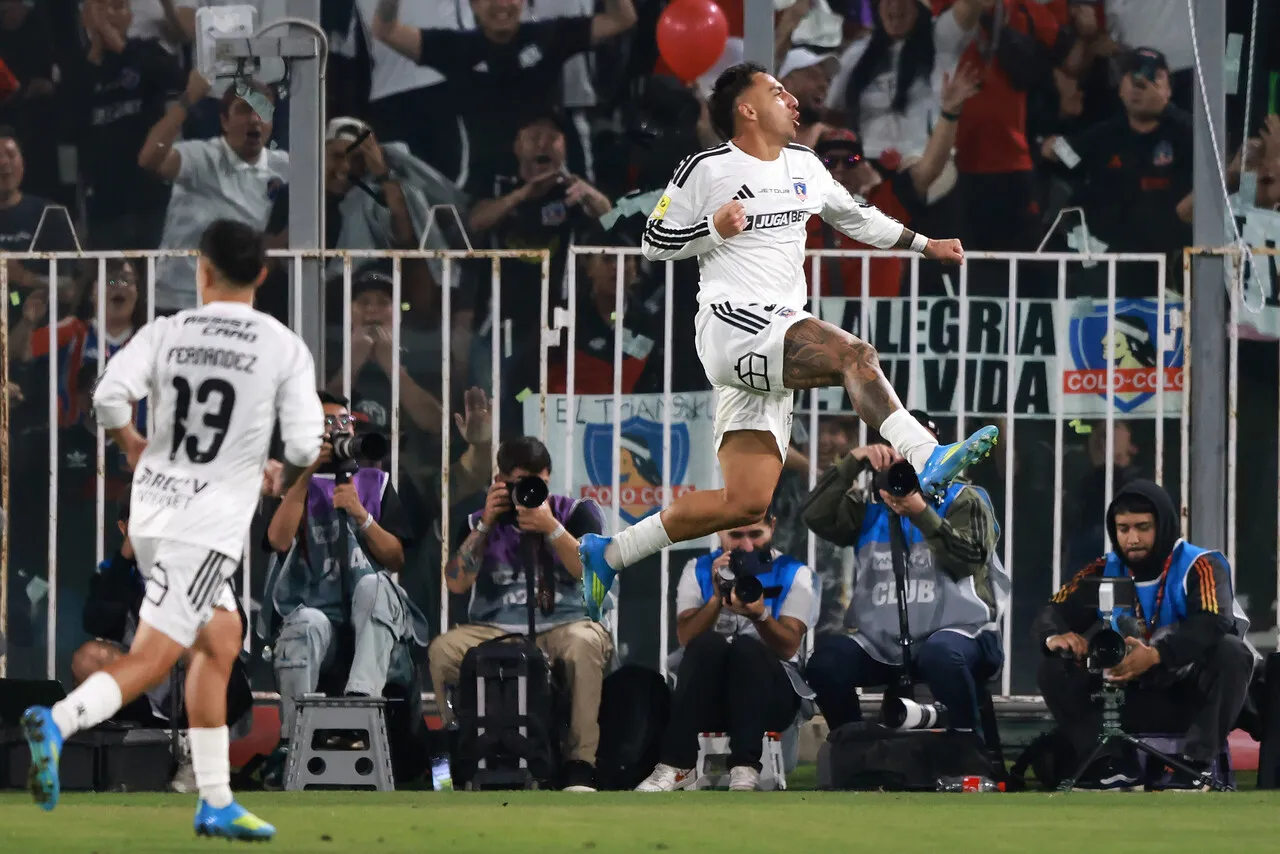 Colo Colo es el puntero de la Liga de Primera 2026. | Foto: Photosport