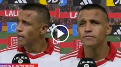 Alexis Sánchez terminó el encuentro con un evidente golpe en la frente.