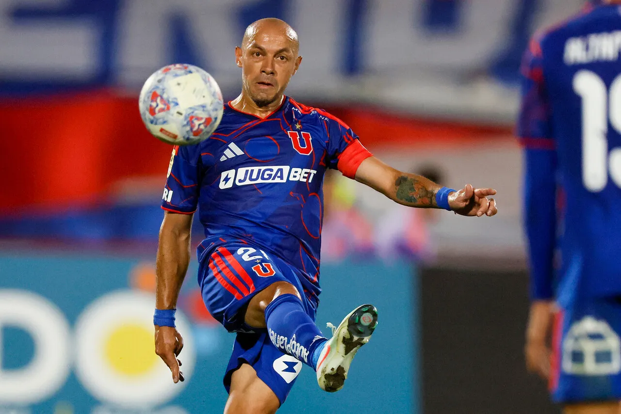 Marcelo Díaz descartado ante La Calera. | Foto: Photosport