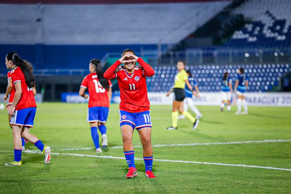 La Rojita quiere seguir invicto en el torneo que se está desarrollando en Paraguay | FOTO: @LaRoja