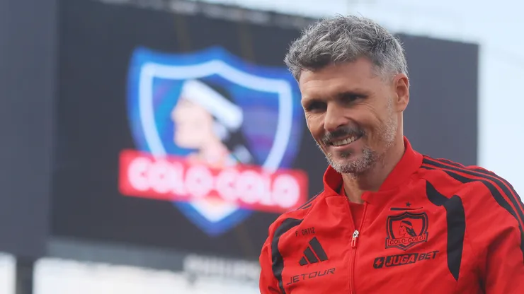 Fernando Ortiz debe resolver su futuro en Colo Colo.