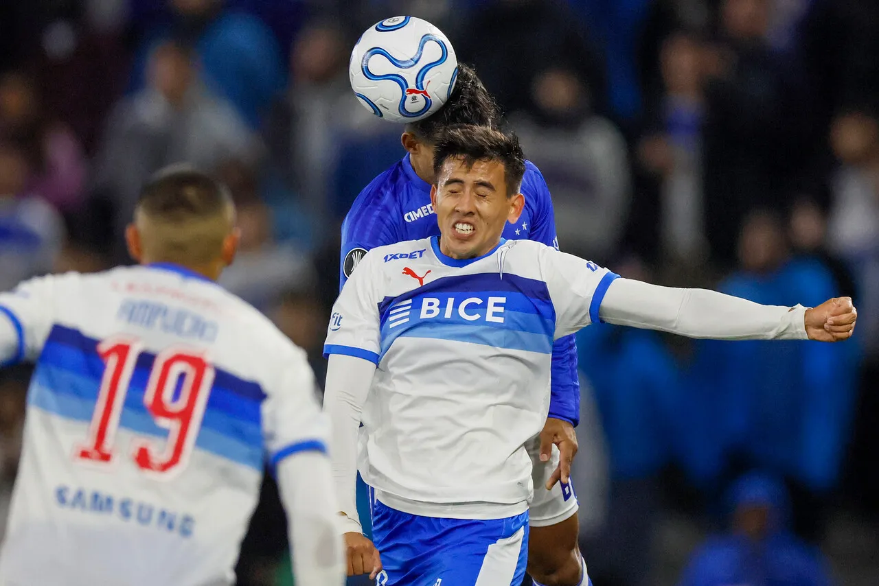 A De Tezanos no le gustó el partido de Matías Palavecino. | Foto: Photosport