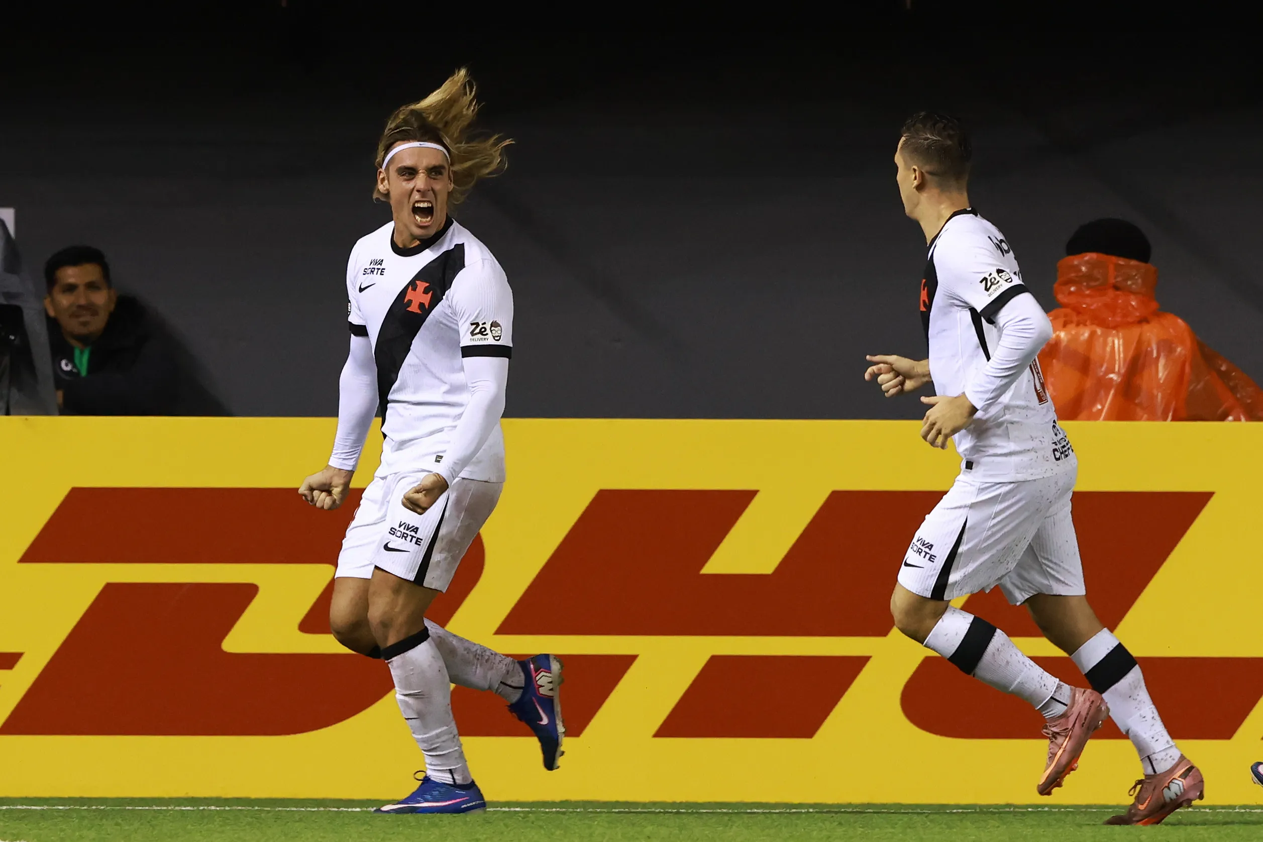 Claudio Spinelli celebrando su gol ante Audax | FOTO: Felipe Zanca/Photosport