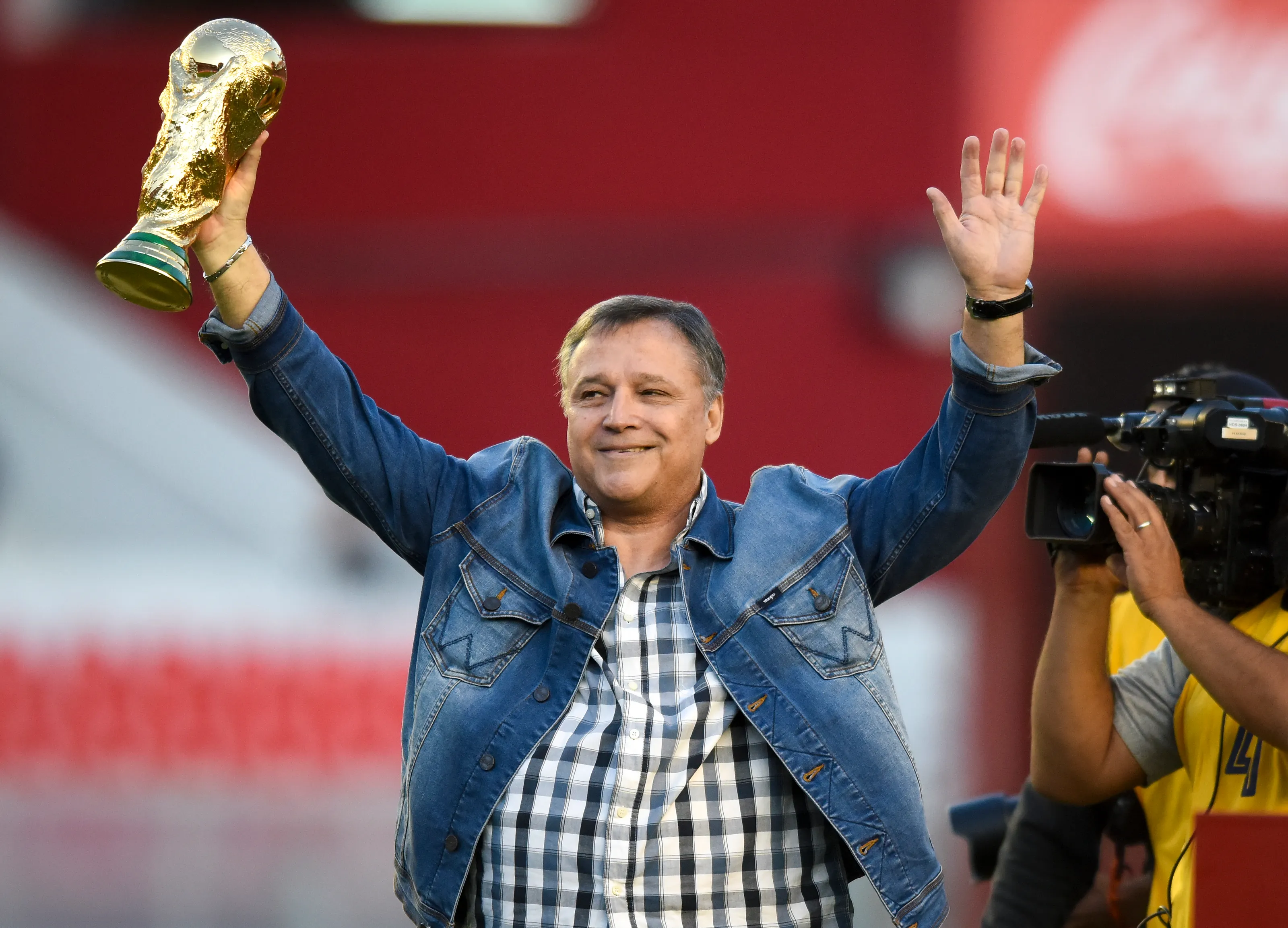 Daniel Bertoni elige a Carlos Caszely como el mejor de la historia