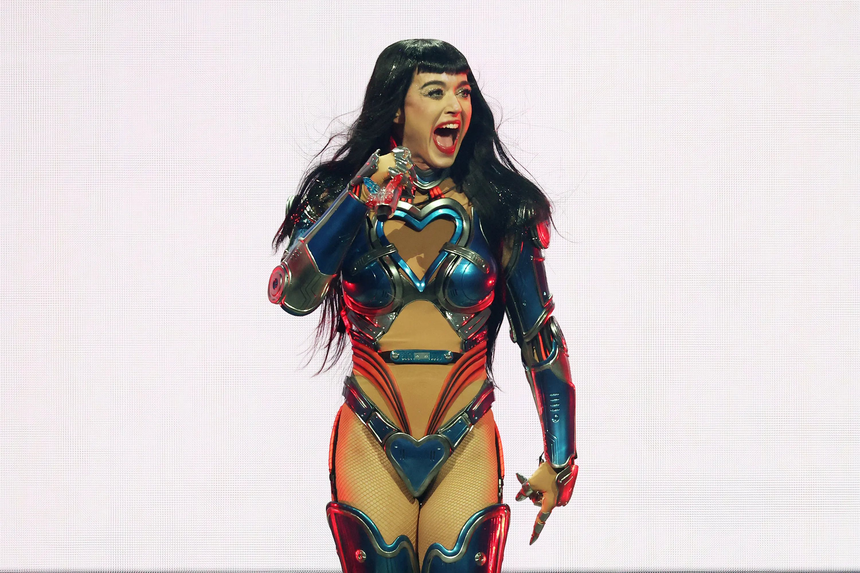 Katy Perry sería una de las tantas artistas en una de las tres ceremonias de apertura del Mundial 2026 (Photo by Monica Schipper/Getty Images)