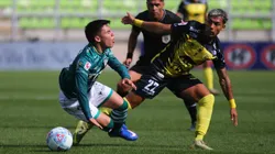 Alarma en la Primera B por problemas de salud de futbolista. (Foto: Manuel Lema/Photosport)