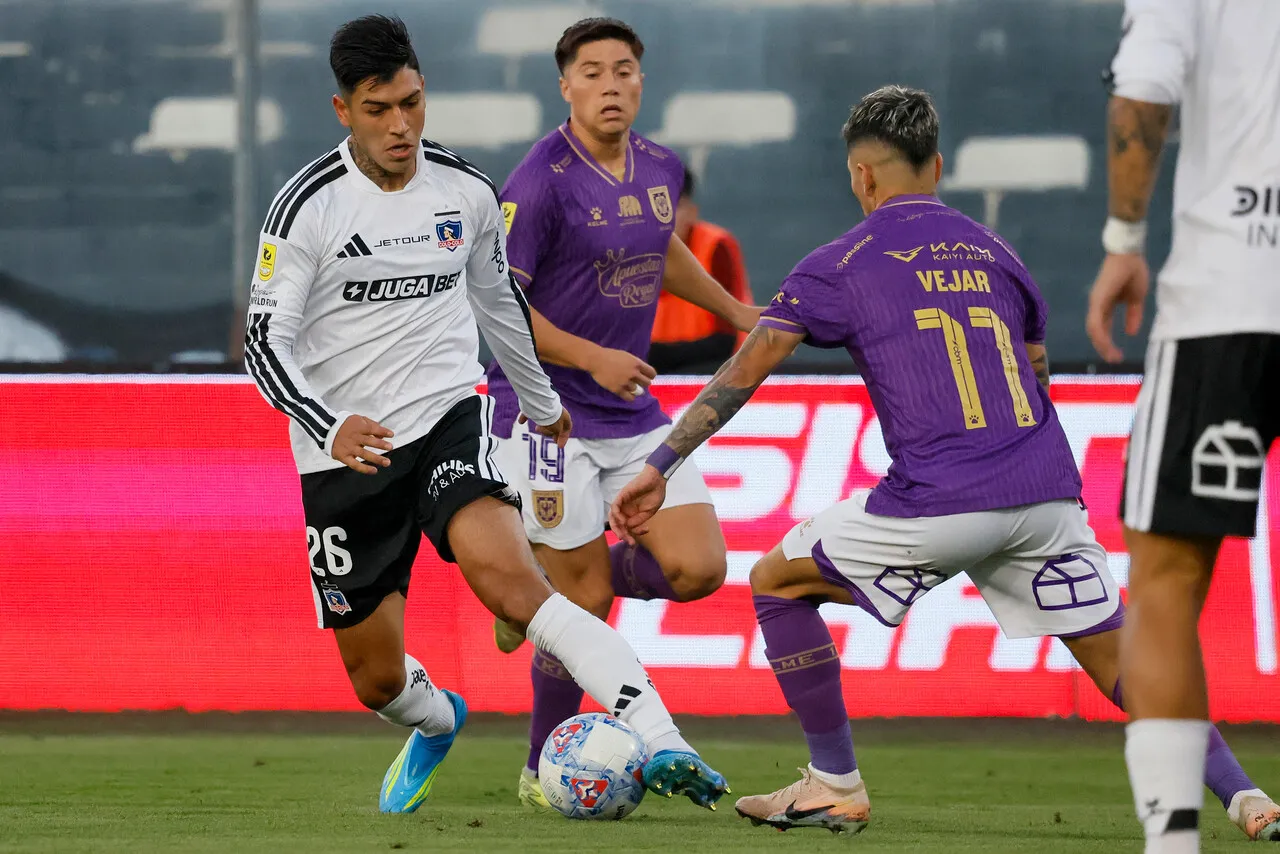 Ulloa tuvo un discreto primer tiempo. | Foto: Photosport