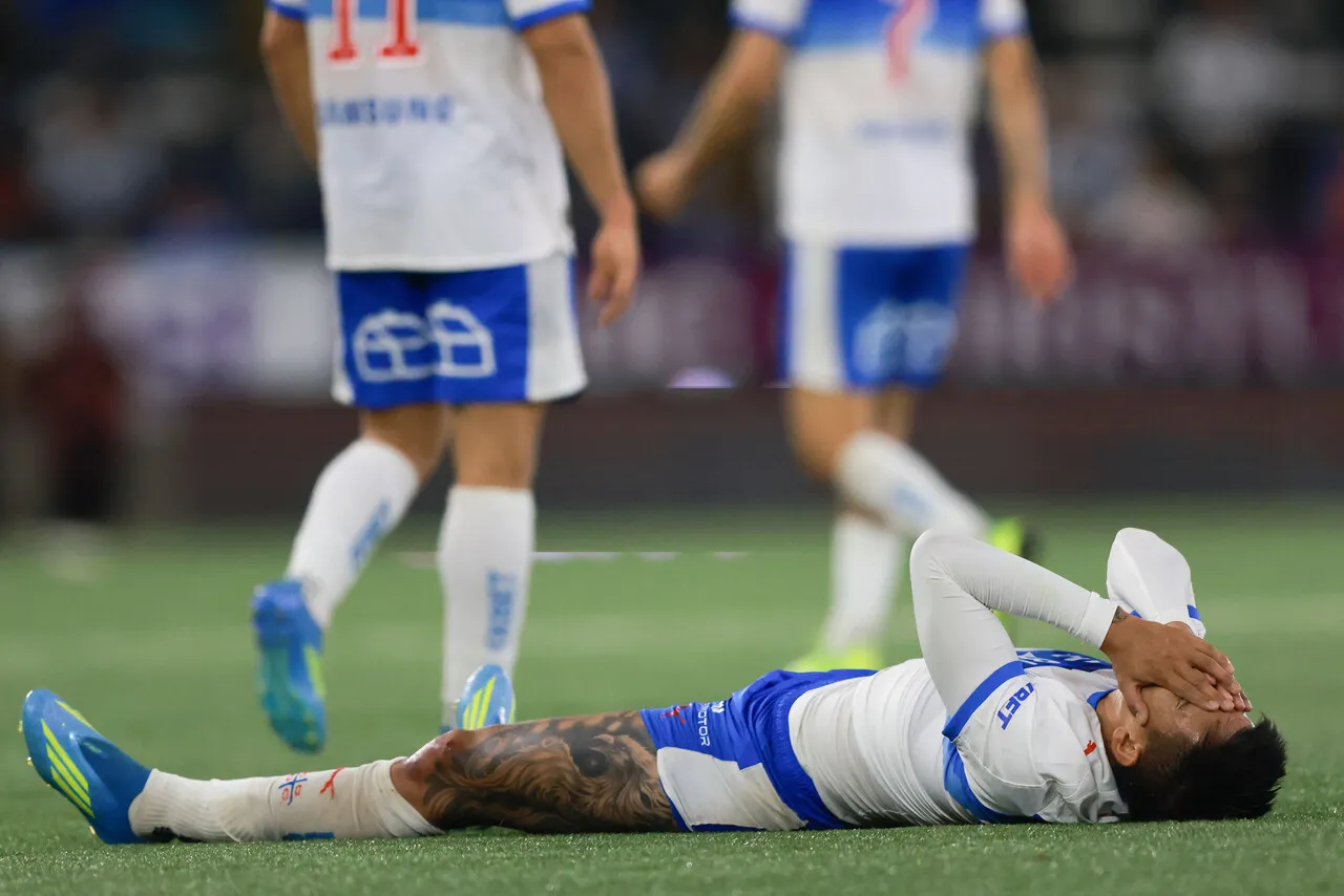Palavecino no la pasa bien en la UC | Foto: Photosport