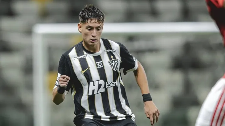 El exzaguero de Palestino dejó la cancha debido a un golpe y se fue completamente molesto.