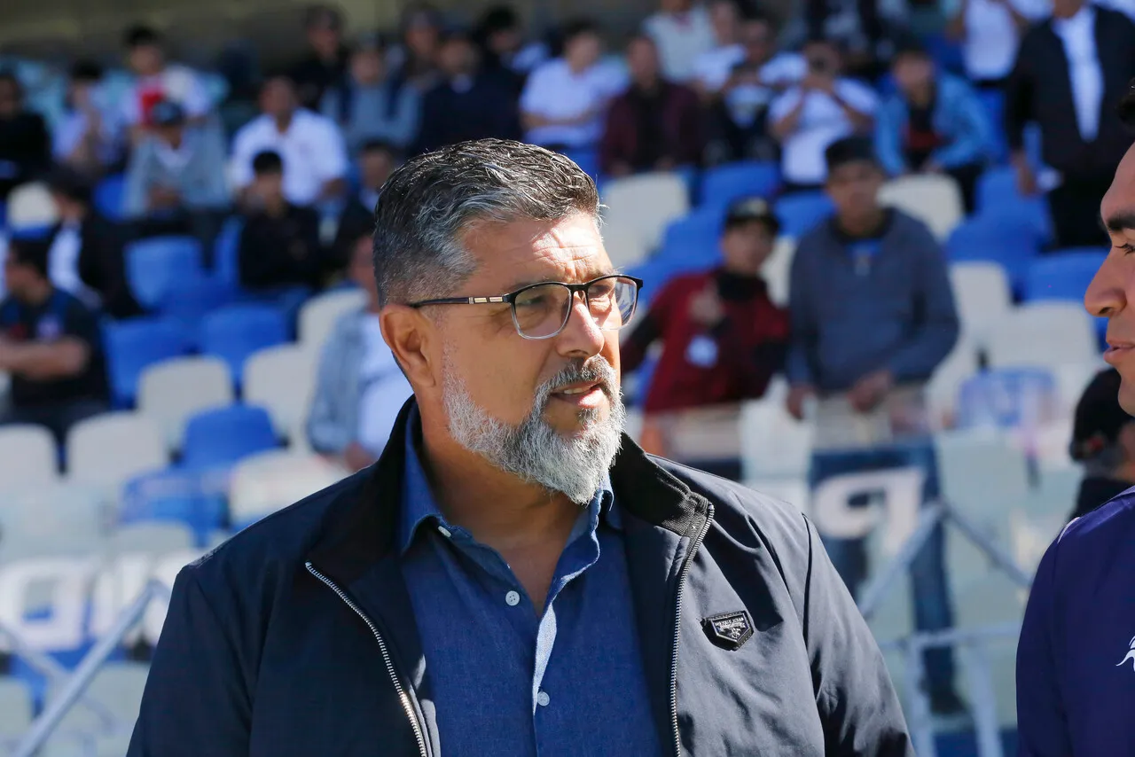 Leonardo Ramos se iría del Campanil con un cuestionable rendimiento (Photosport).