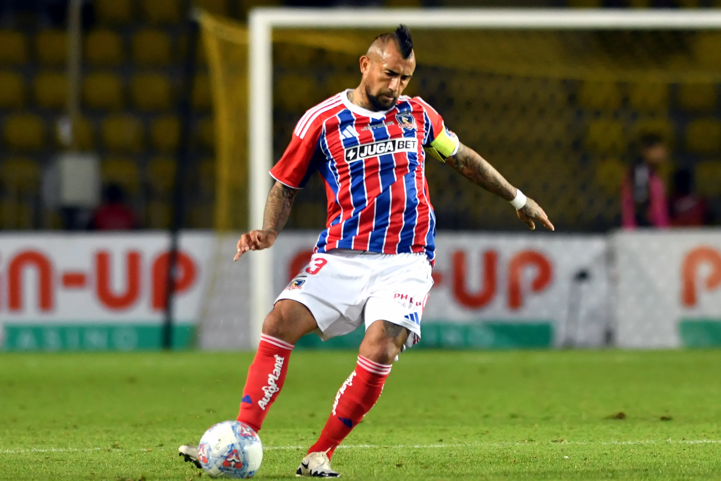 Arturo Vidal fue suplente ante los Aurinegros | FOTO: Alejandro Pizarro Ubilla/Photosport