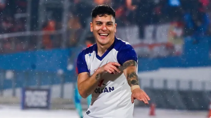 Matías Bravo pasó por Colo Colo pero es fanático de Universidad de Chile.